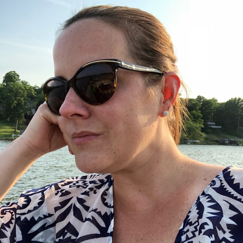 Meet your Posher, Lena